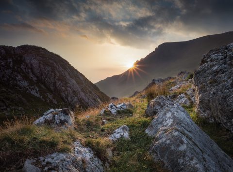 Llyn y Dywarchen, Rhyd Ddu, Eryri